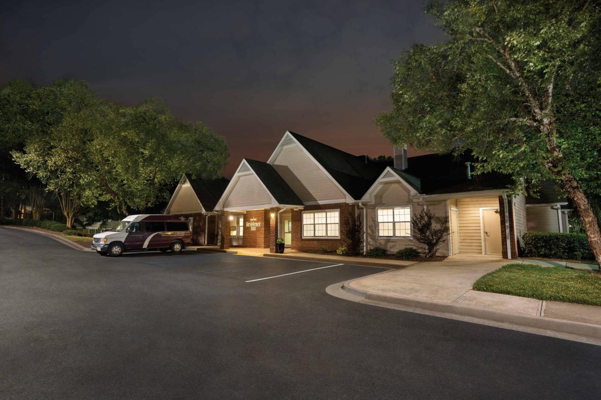 Atlanta Gwinnett Place Hotel 3*